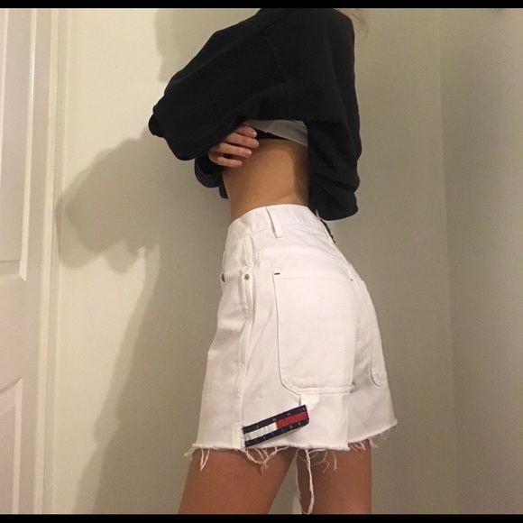 TOMMY HILFIGER mid length shorts - Picture 2 of 4